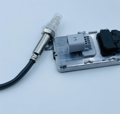 Sensor del óxido de nitrógeno del NOx del motor 5WK97351 para OEM RE575063 de John Deere