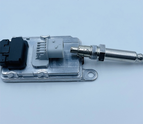 5WK97332A Sensor de óxido de nitrógeno NOx para Mercedes Benz Actros A0101531728