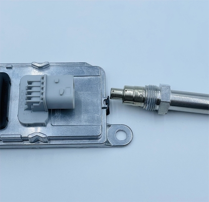 Sensor de NOx de 24V para el equipo de Cummins QSF OEM 4326867 5WK96754B 5WK96754C